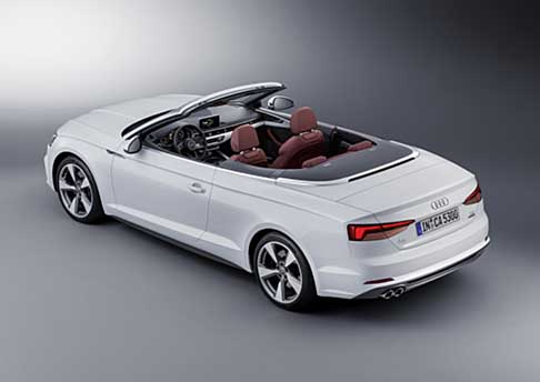 Audi - La capote in tessuto ha una perfetta aderenza e offre un’acustica eccellente.