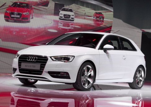 Audi - Pur conservando la medesima lunghezza, il restyling offre un passo allungato, che ora arriva a 2,60 metri. 