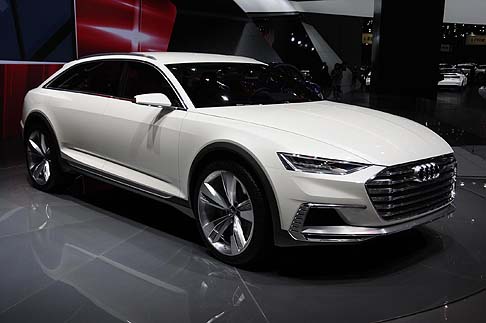 Audi - La concept Audi Prologue Avant appare come unauto elegante e sportiva allo stesso tempo. 