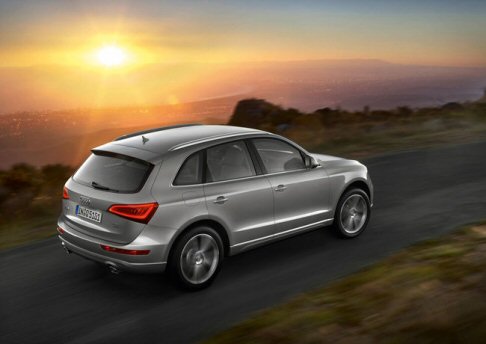 Audi - Lintera gamma Q5  disponibile, inoltre, oltre alla versione base, nelle versioni Advanced, Advanced Plus e Business.