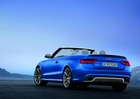 Audi - La vettura si caratterizza per la linea filante e le proporzioni equilibrate esaltate da dettagli ben definiti. 