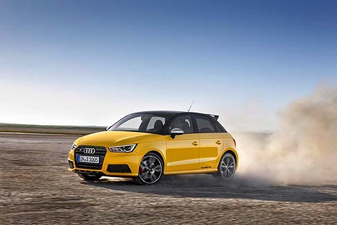 Audi - La gestione elettronica della trazione integrale  abbinata anche al differenziale elettronico che gestisce la funzione di torque vectoring. 