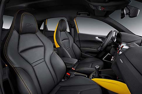 Audi - Su entrambe le Audi S1 sono state montate sospensioni sportive specifiche, con supporti modificati allanteriore e una configurazione indipendente a quattro bracci al retrotreno.