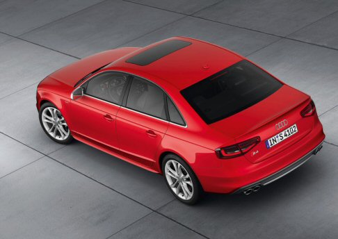 Audi - Tra gli optional figurano i nuovi interni in pelle Nappa e il sistema multimediale MMI plus a 4 pulsanti