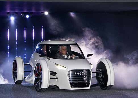 Audi - Audi Urban concept presentata in anteprima al Salone di Francoforte 2011