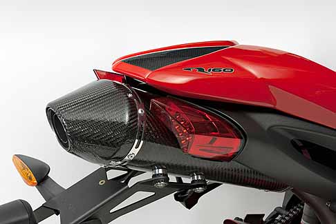 Benelli - Benelli TNT R160 dettaglio posteriore marmitta