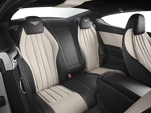 Bentley - Le consegne della nuova Continental V8 S sono previste all'inizio del 2014. 