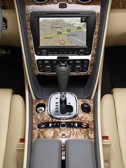 Bentley - Bentley Continental GTC cruscotto centrale con display
