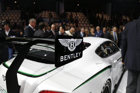 Bentley - Il parterre ospita anche Bentley Mulsanne, dove leleganza e il lusso di unautomobile realizzata a mano si uniscono a una straordinaria potenza e a una sportivit unica. 