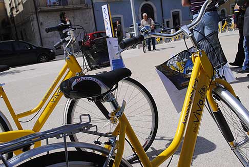 Bike - Bike Sharing in piazza garibaldi ad Acquaviva, servizio disponibile in oltre 70 citt� italiane
