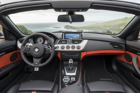 BMW - Al momento del lancio, previsto a marzo 2013, la nuova BMW Z4 offre una gamma di motorizzazioni ampliata a cinque propulsori a benzina. 