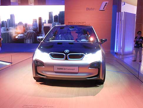 BMW - BMW i3 concept parte da Roma il BMW i - Born electric Tour 