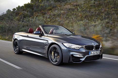BMW - La nuova BMW M4 Cabrio rappresenta una vettura inedita nel ricco panorama delle auto scoperte, assicurando elevate prestazioni ed una facilit di guida adatta anche alla mobilit quotidiana. 