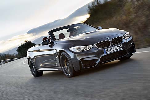 BMW - Lappartenenza ai modelli della gamma M3/M4  immediatamente riconoscibile grazie alla presenza del cofano motore con il tipico powerdome, gli specchietti retrovisori dal design con base a doppie asticelle e i passaruota anteriori e posteriori bombati.