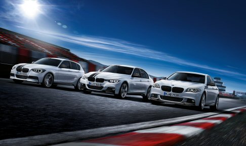 BMW - Ulteriore novit dello stand  la serie di accessori BMW M Performance, i cui prodotti esprimono la passione per il mondo racing.