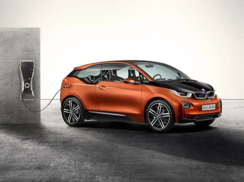 BMW - A Ginevra potremo ammirare anche la BMW i3 Concept Coup, presentata insieme alla BMW i8 Concept Spyder.