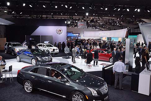 Cadillac - Attesa sul mercato a partire dal prossimo autunno, la nuova berlina CTS  pi lunga e ha un passo maggiore rispetto al modello precedente. 