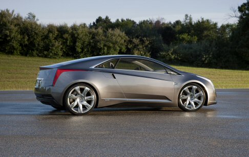 Cadillac - La nuova elettrica di GM garantisce pi autonomia, risultato possibile grazie allampliamento della percentuale di batteria utilizzabile.