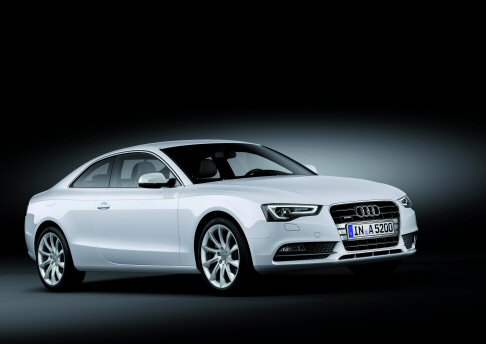 Audi - In dettaglio, il cambio a doppia frizione S tronic unisce la comodit� di un normale cambio automatico alla sportivit� di un manuale.