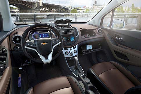 Chevrolet - Il prezzo di ingresso  pari a 19.150 euro, per la versione LS, abbinata al motore benzina aspirato da 1.6 litri da 116 CV dotato di Start&Stop, che include nel suo equipaggiamento: ABS, controllo della stabilit, sei airbag.