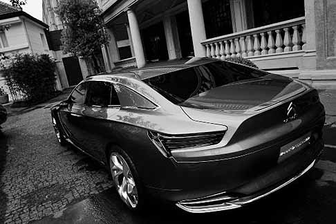Citroen - Citroen DS9 posteriore vettura