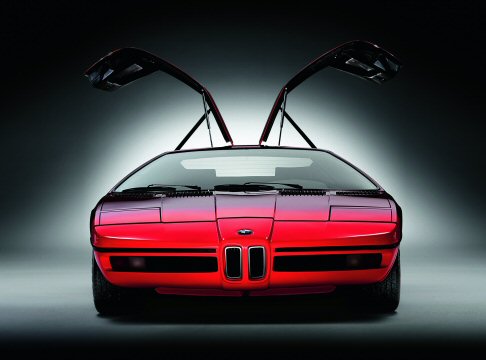 BMW - Si entra nel vivo del Concorso dEleganza Villa dEste con la conferenza stampa milanese, che presenta in via ufficiale le attese protagoniste dell edizione 2012, che si svolger dal 25 al 27 maggio prossimi. 