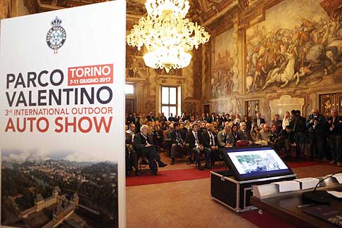 Conferenza Stampa - Nella splendido scenario del Castello del Valentino, si  svolta la presentazione ufficiale della 3^ edizione del Salone dellAuto di Torino. Che si svolgera dal 7 all11 giugno 2017