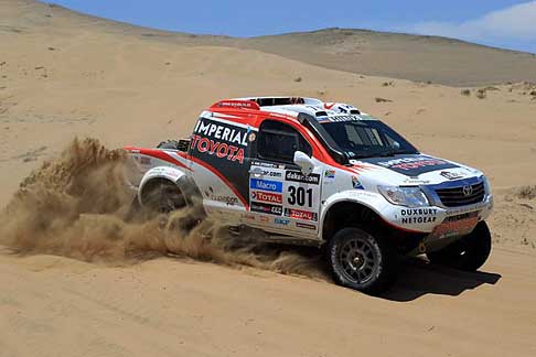 Dakar 2013 - Dakar 12 stage driver Giniel De Villiers su pick-up Toyota