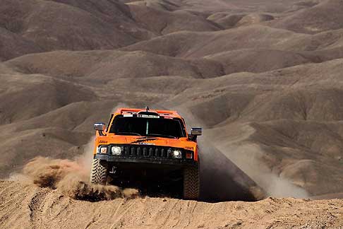 Hummer - Dakar 2012 -10 stage tra Iquique e Arica in Per con il veicolo Hummer H3 del duo Usa Gordon-Compbell sulle dune di sabbia