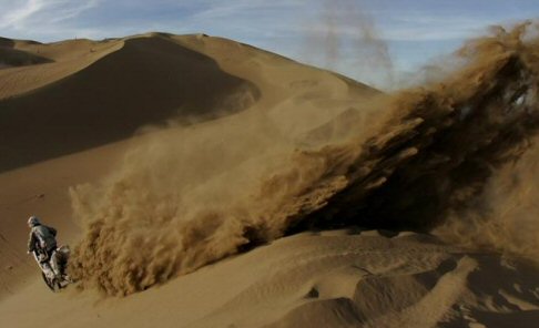 Dakar 2012 - I tre giorni di avvicinamento alla partenza del rally, che coinvolger anche questanno il Sudamerica, con le quattordici tappe che attraverseranno Argentina, Cile e Per, alimentano lansia degli appassionati.