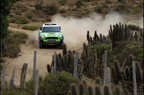 Dakar 2013 - Dakar 2013 la Mini di Stephane Peterhansel e il co-driver Cottrer Jean Paul che vince il titolo della 35^ Dakar