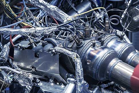 Aston Martin - Dettaglio Nuovo motore Aston Martin V6 Turbocompresso da 3,0 litri