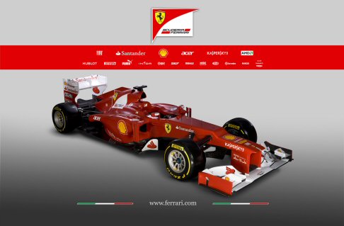 Ferrari - Il sistema di recupero dellenergia cinetica mantiene la sua collocazione nella parte inferiore centrale della vettura e ha subito una revisione mirata principalmente allalleggerimento e al miglioramento dellefficienza di alcune delle sue componenti.