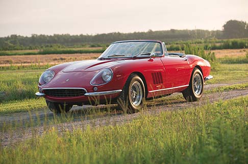 Ferrari -  La febbre rossa sembra non conoscere mai fine e lo dimostra il fatto che il Cavallino, nella kermesse d�Oltroceano di Pebble Beach, segna un altro punto a suo favore grazie ad un�asta benefica.