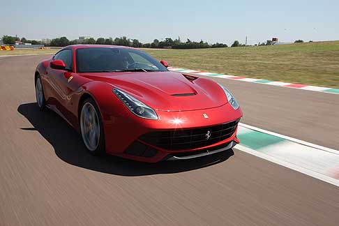 Ferrari - Nuova Ferrari F12 berlinetta supercar del marchio del Cavallino