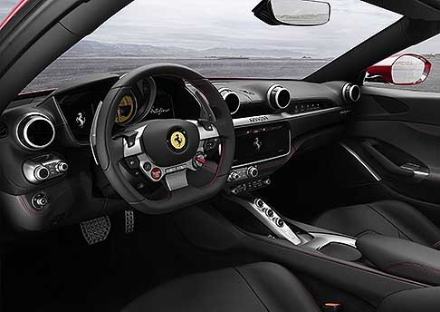 Ferrari - Nella guida all’aria aperta, il wind deflector riduce del 30% il flusso d’aria all’interno dell’abitacolo e previene la rumorosità
