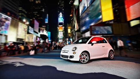 Fiat - Evento USA la city car Fiat 500 alla conquista di News York a Times Square