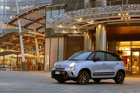 Fiat - Una nuova serie arricchisce la famiglia di Fiat 500L, da oggi disponibile anche nellintrigante nuova versione 500L Beats Edition.