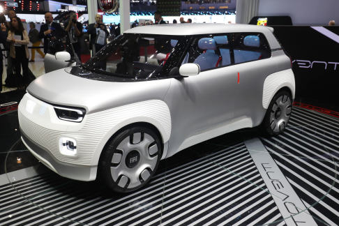 Fiat - La Fiat Concept Centoventi anticipa come sarà la mobilità elettrica nel futuro