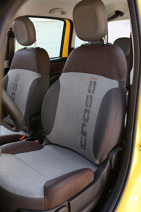 Fiat - Fiat Panda Cross per rendere la vettura ancora pi esclusiva ed originale, Mopar firma una serie di accessori specifici