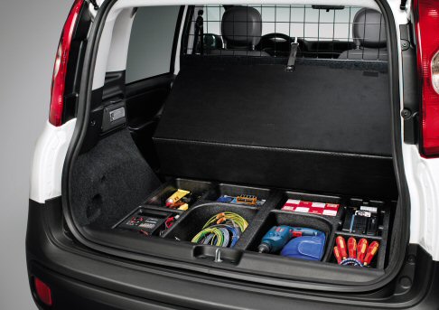 Fiat - Ulteriore novit del vano di carico  il pavimento realizzato con materiale plastico alveolare che garantisce resistenza, durata e assorbimento acustico.