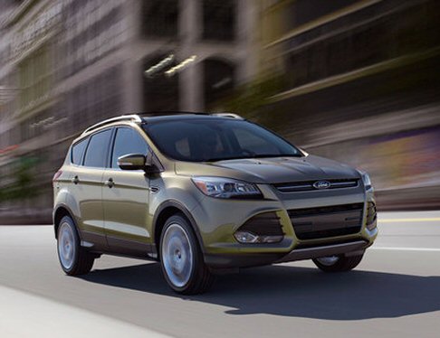 Ford - Pi efficiente dal punto di vista aerodinamico, grazie alla presenza di una griglia di raffreddamento ad apertura selettiva, il suv compatto offre in dotazione il nuovo sistema infotelematico MyFord Touch