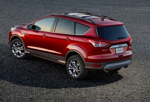 Ford - La nuova Escape  lunga 4,52 metri, larga 1,84, alta 1,68 e con un passo di 2,69 metri.