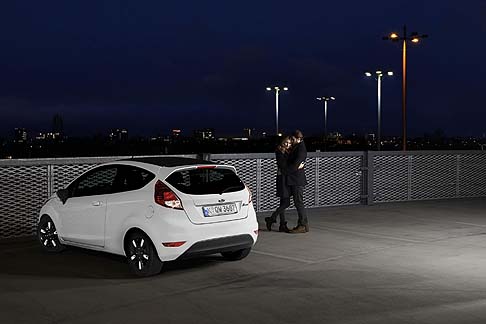 Ford Fiesta/Ka Black & White Edition