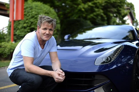 Ferrari - La passione delle persone che lavorano qui  palpabile - ha detto Ramsay- un posto cos non me lo immaginavo, bellissimo!.