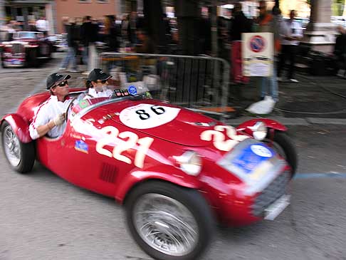 Ermini - Ermini 1100 Sport Siluro del 1951 con il pilota Morcombe e copilota Montalbertti al Gran Premio Nuvolari 2012