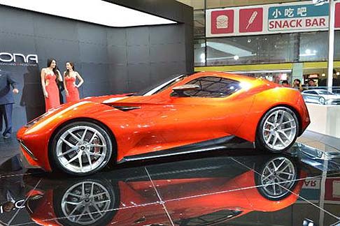 Icona - Finanziata e prodotta da cinesi, la sportiva � made in Italy. La fattura italiana � palese nella progettazione della carrozzeria e nello studio di unit� ad alta efficienza.