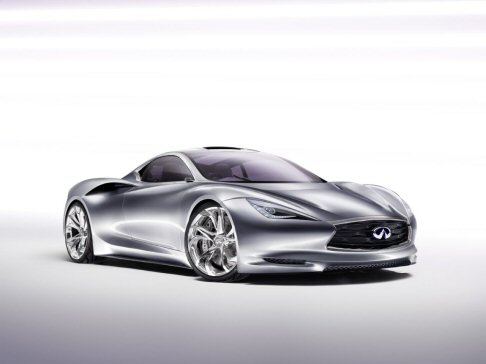 Infiniti - La concept, il cui design mostra le indubbie qualit sportive, si caratterizza per linee fluide ma precise, accompagnate da una vocazione decisamente ambientalista