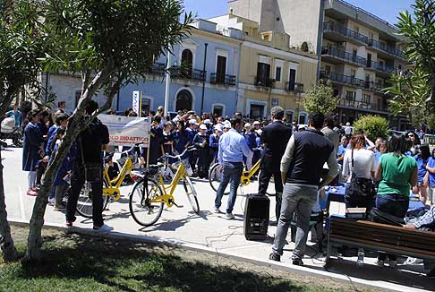 Bike - Innagurazione Biciviva servizio di bike sharing nella piazza del comune di Acquaviva delle Fonti - Bari