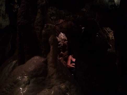 Grotta di Zunzulusa - Interno Grotta di Zinzulusa con roccia a forma di pesce